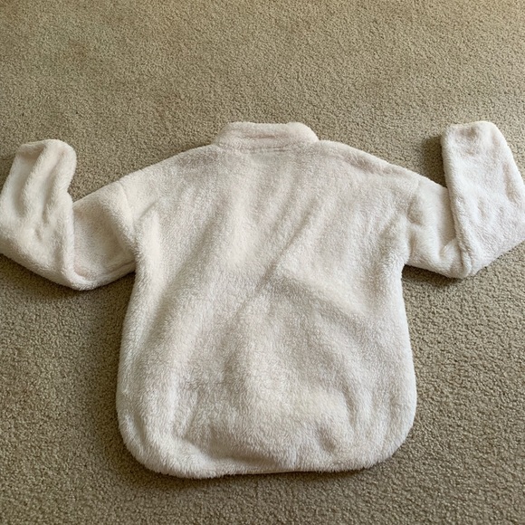 NWOT HALF ZIP FUZZY FUR COAT - Picture 2 of 3